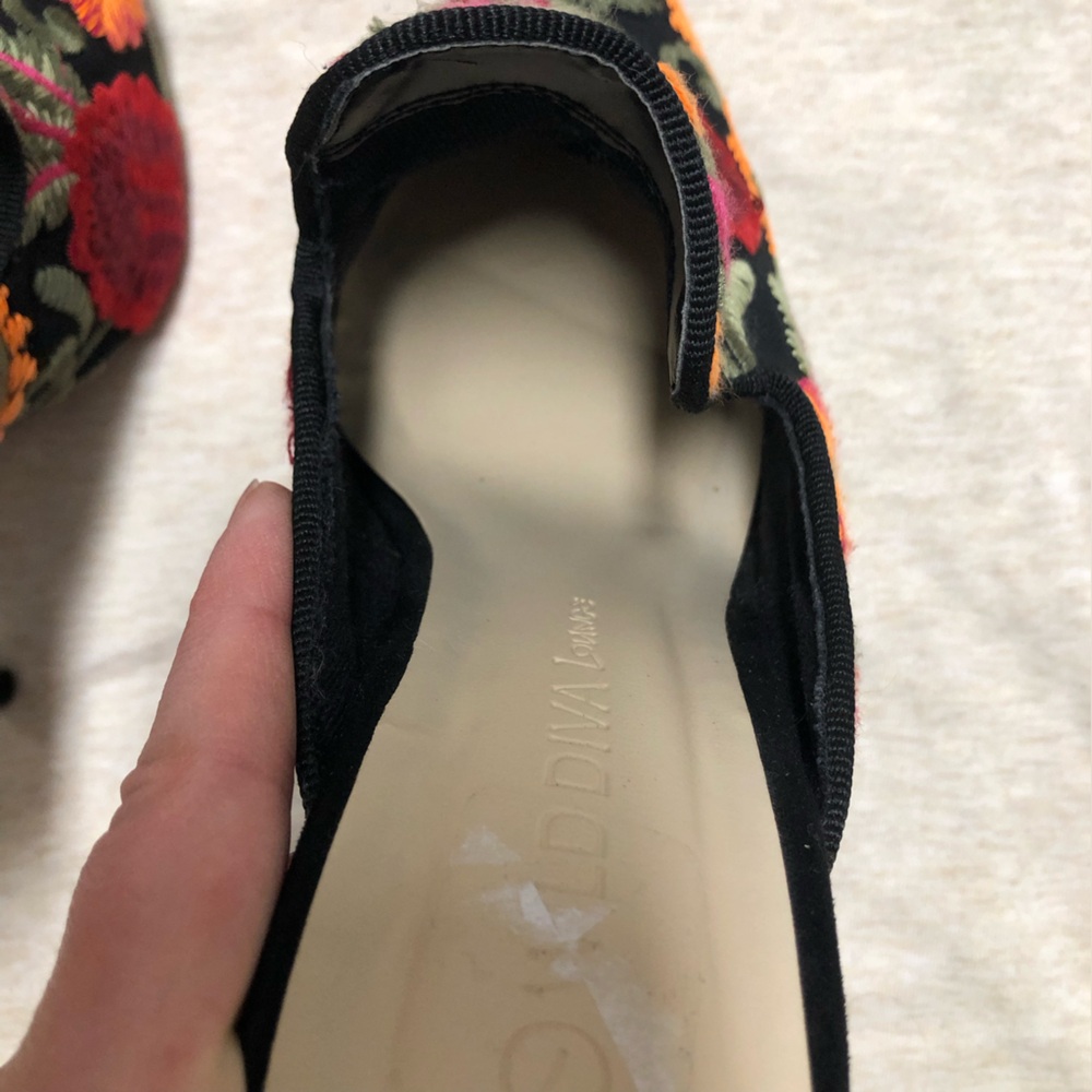 Wild Diva Lounge Embroidered Floral Heels size 7 Festival Wedding Guest Formal - Picture 9 of 9